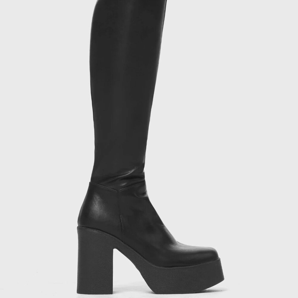 LAMODA Slick Nicks Platform Knee High Boots (Size 8)